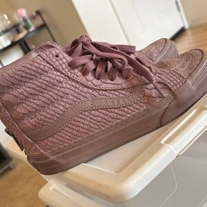 Vans Women's Textured High-Top Sneakers - Mauve